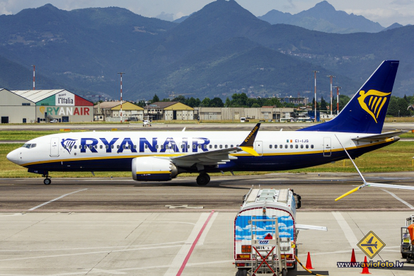 Boeing 737-8 MAX 200